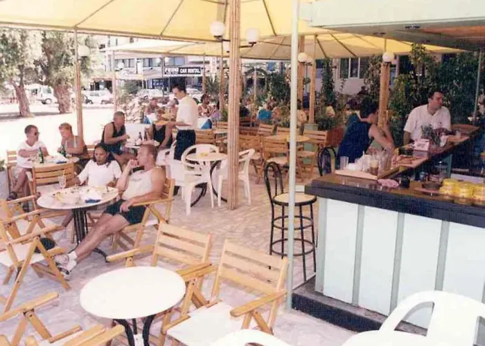 Lägenhetshotell Nea Elena Chania (Crete)